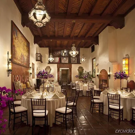 Hotel La Fonda On The Plaza 3*